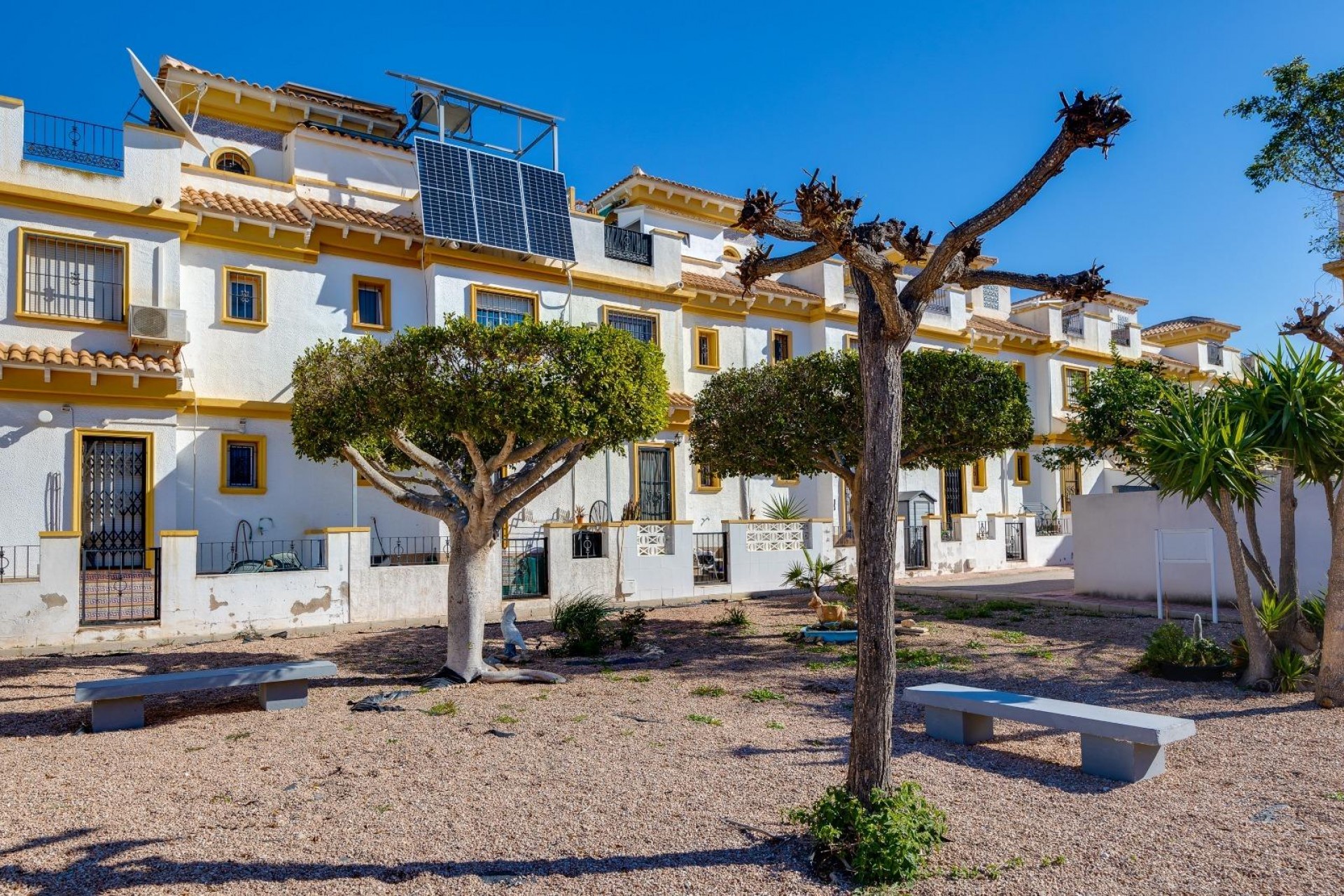 Brukt - Town House -
Torrevieja - aguas nuevas