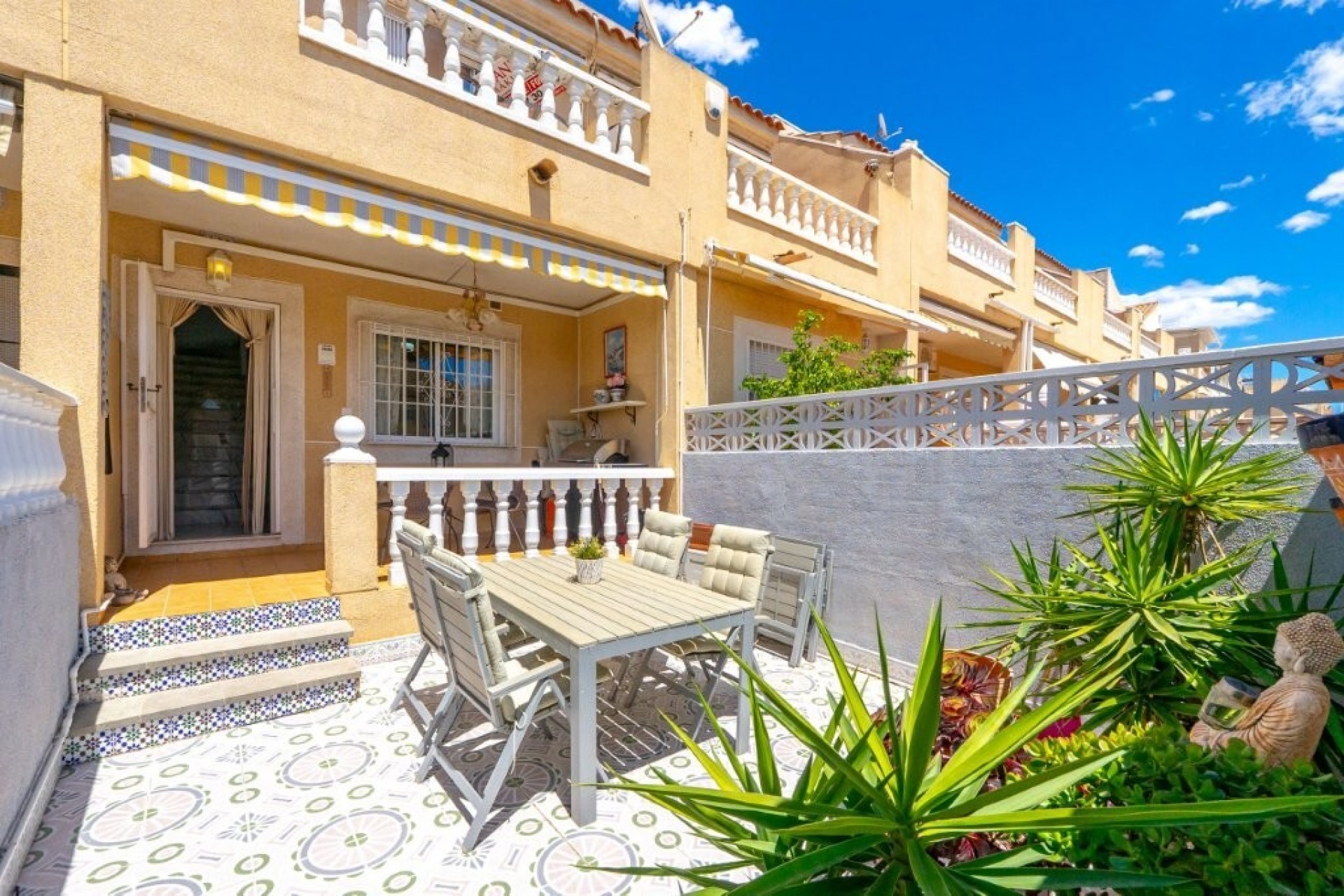 Brukt - Town House -
Torrevieja - aguas nuevas