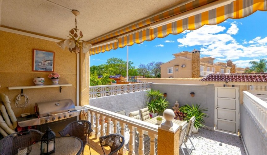 Brukt - Town House -
Torrevieja - aguas nuevas