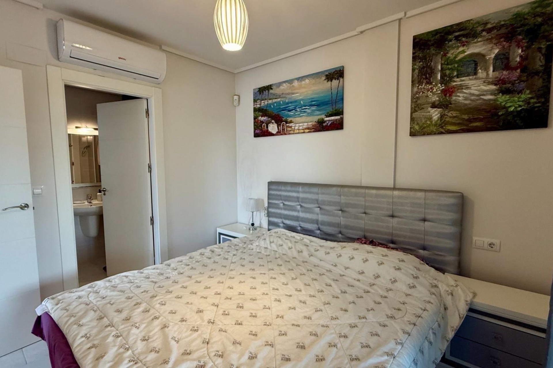 Brukt - Town House -
Torrevieja - aguas nuevas