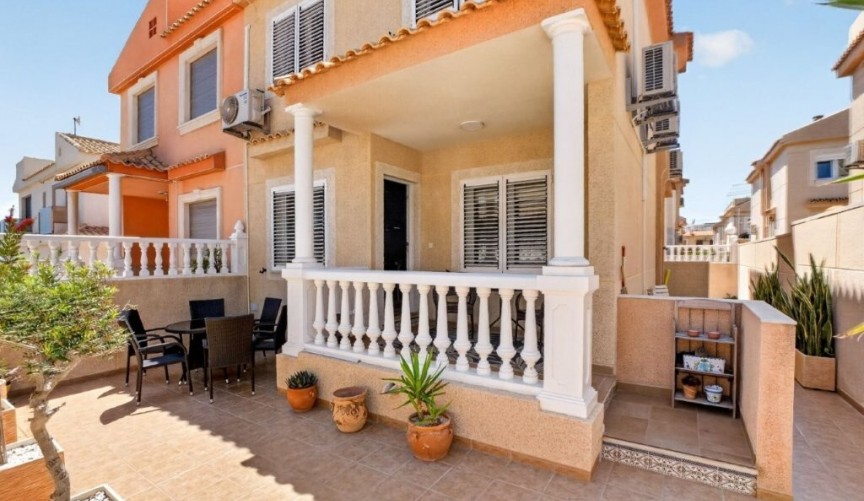 Brukt - Town House -
Torrevieja - Cabo Cervera