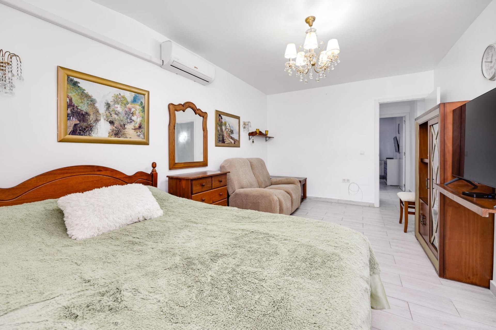 Brukt - Town House -
Torrevieja - Calas Blanca