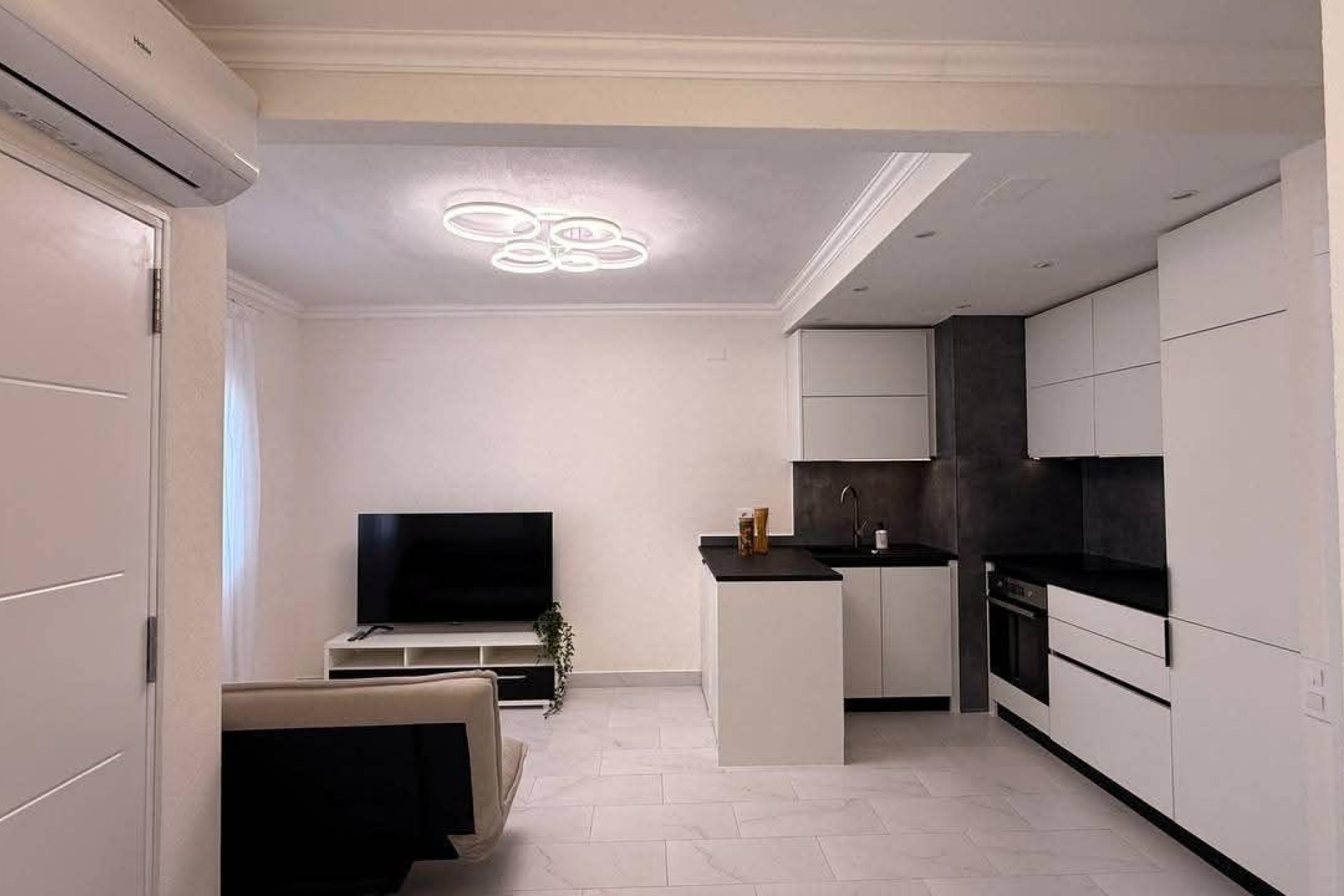 Brukt - Town House -
Torrevieja - Calas Blanca