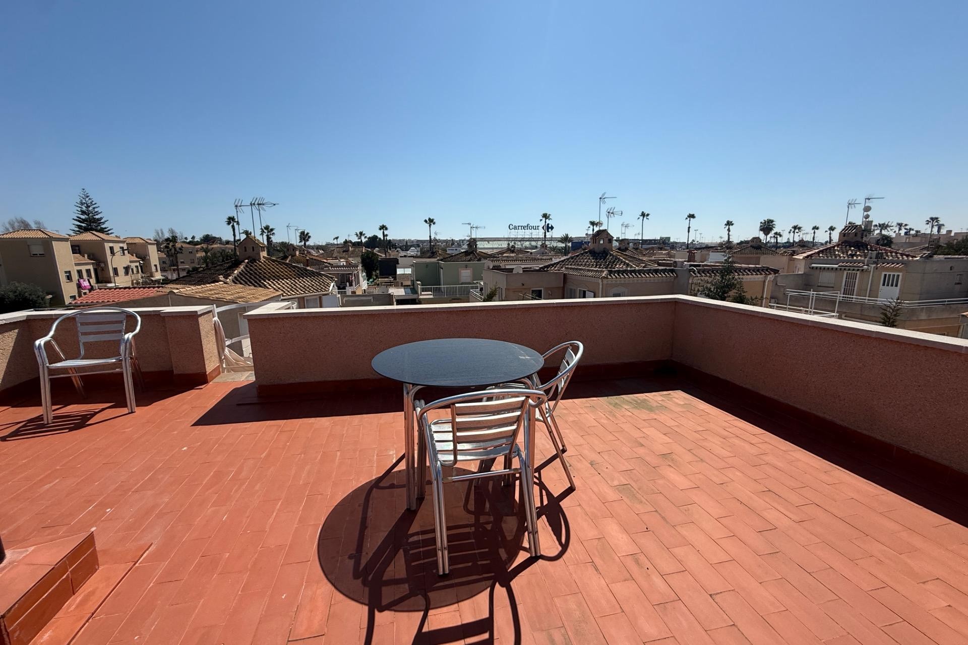 Brukt - Town House -
Torrevieja - Carrefour