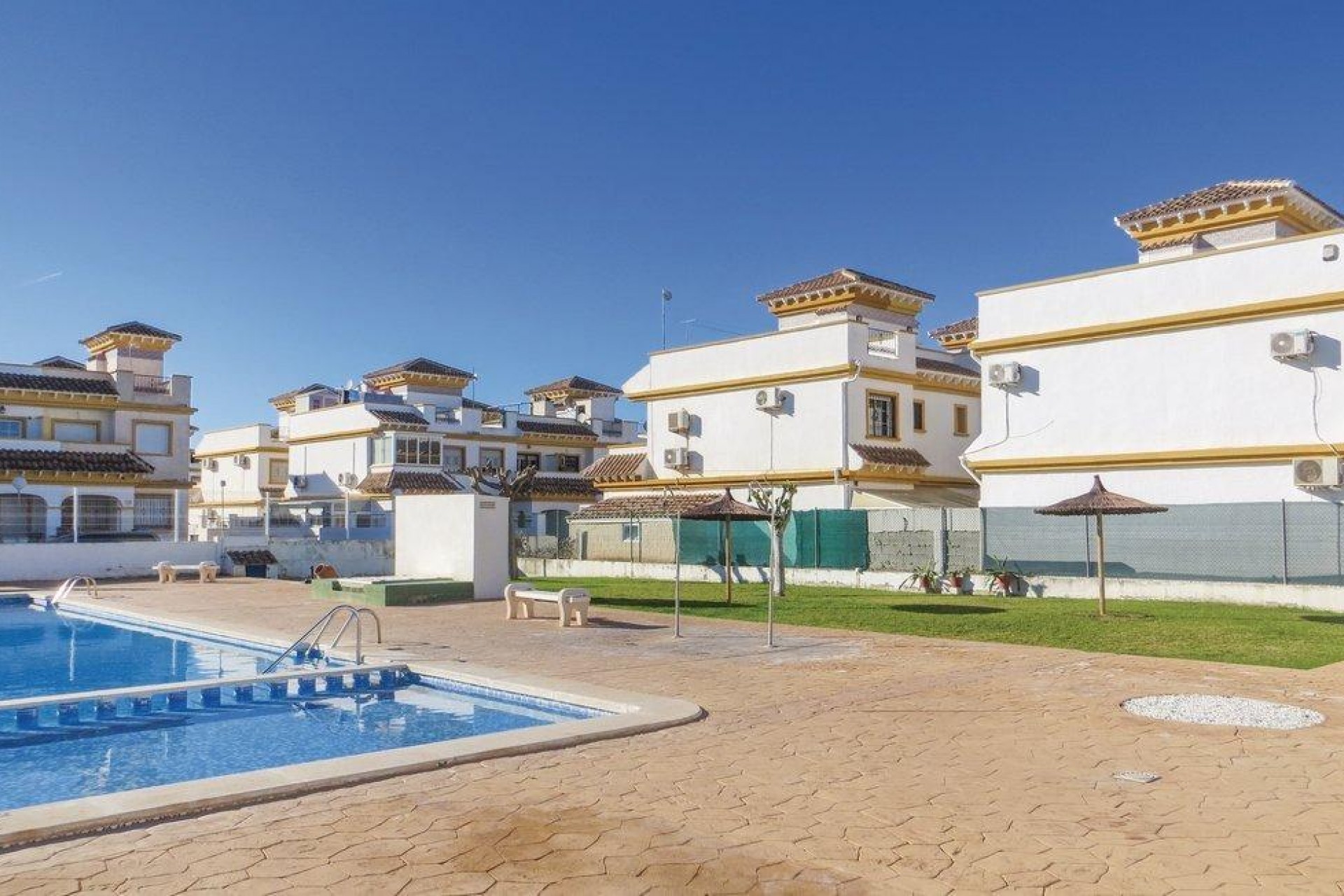 Brukt - Town House -
Torrevieja - Carrefour