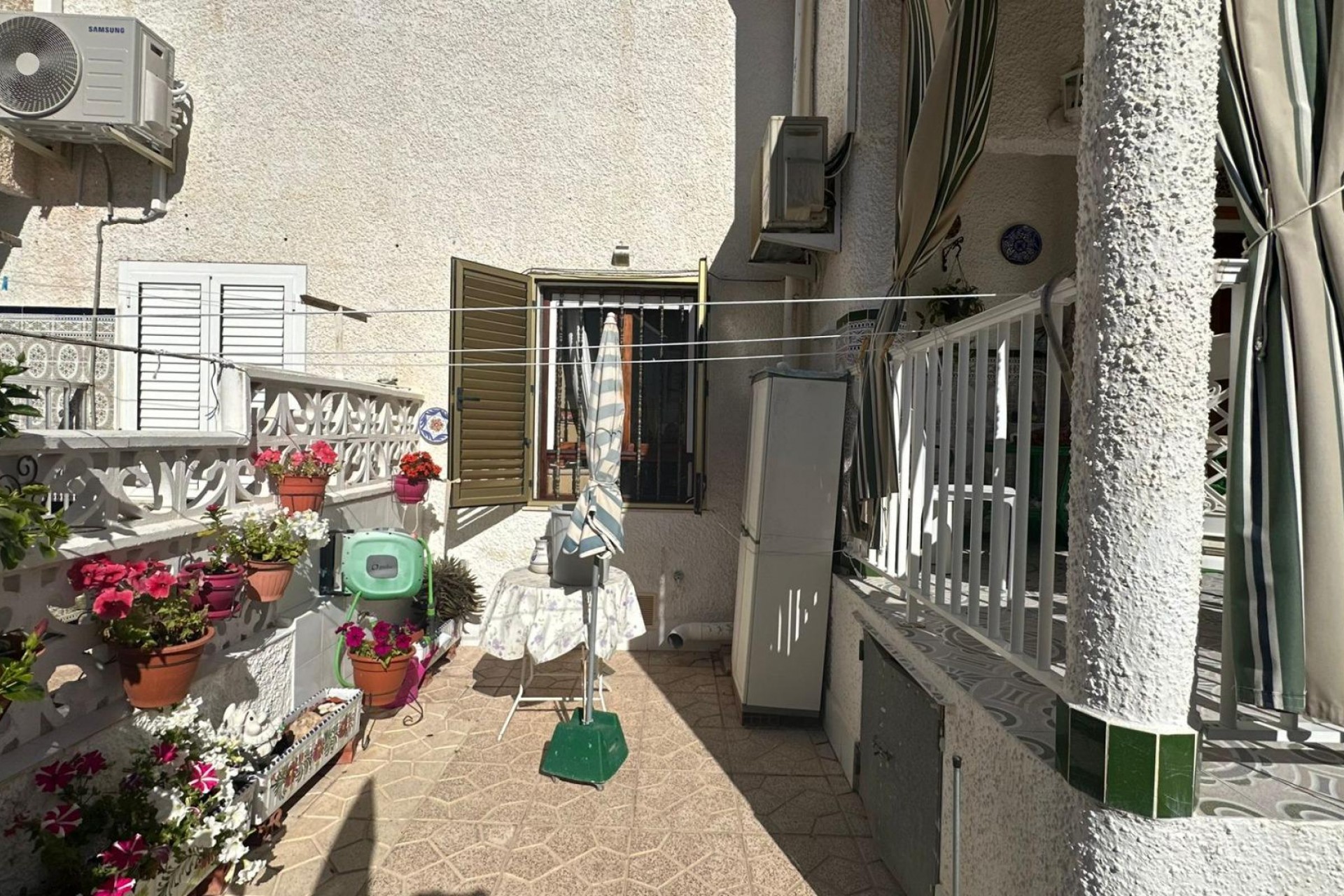 Brukt - Town House -
Torrevieja - Centro