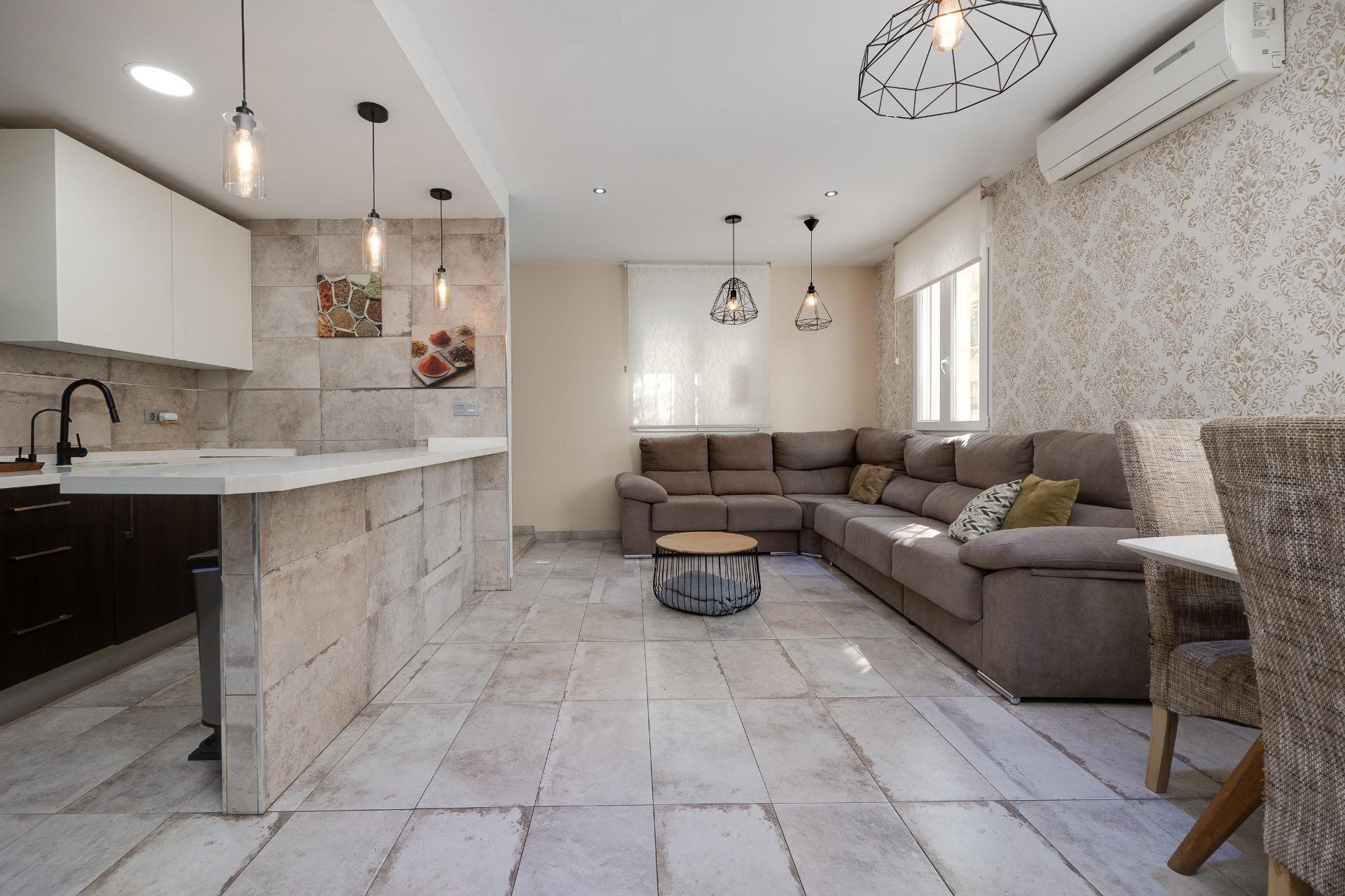 Brukt - Town House -
Torrevieja - Centro