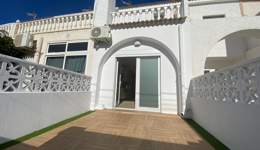 Brukt - Town House -
Torrevieja - Costa Blanca