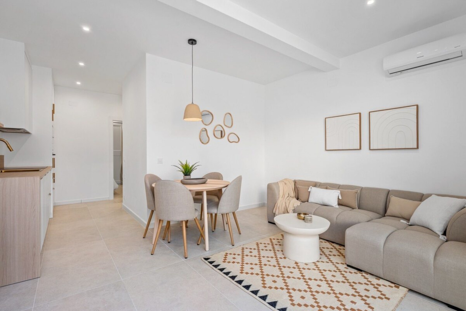 Brukt - Town House -
Torrevieja - Costa Blanca