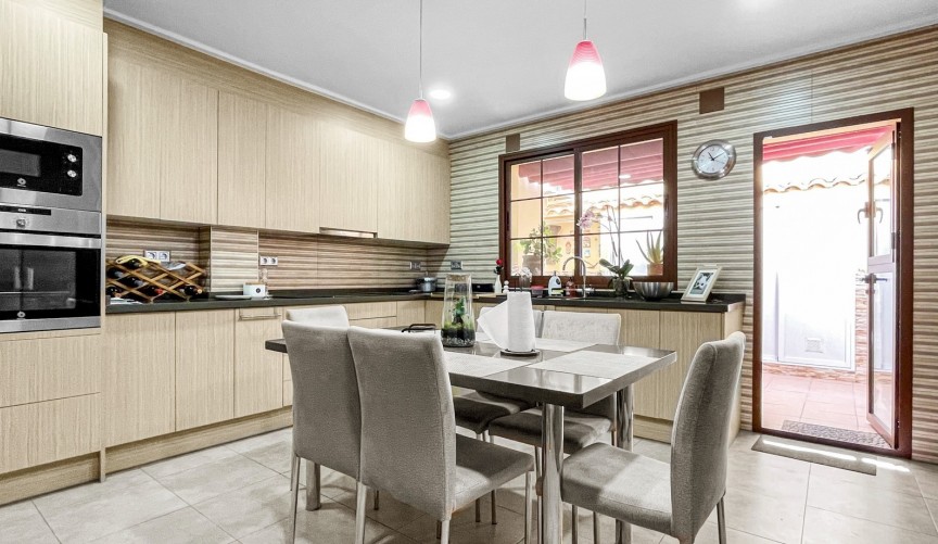 Brukt - Town House -
Torrevieja - Costa Blanca