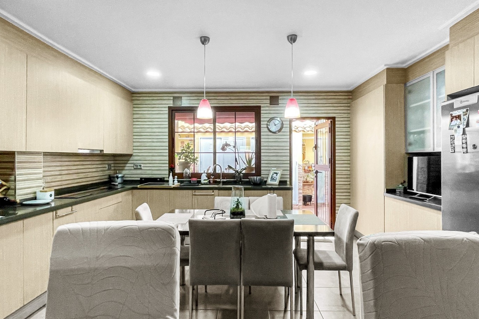 Brukt - Town House -
Torrevieja - Costa Blanca