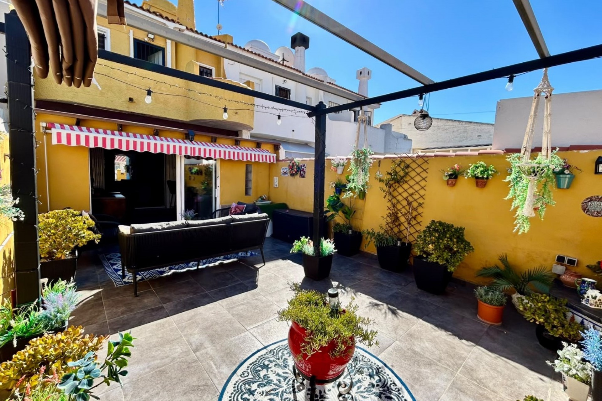 Brukt - Town House -
Torrevieja - Costa Blanca