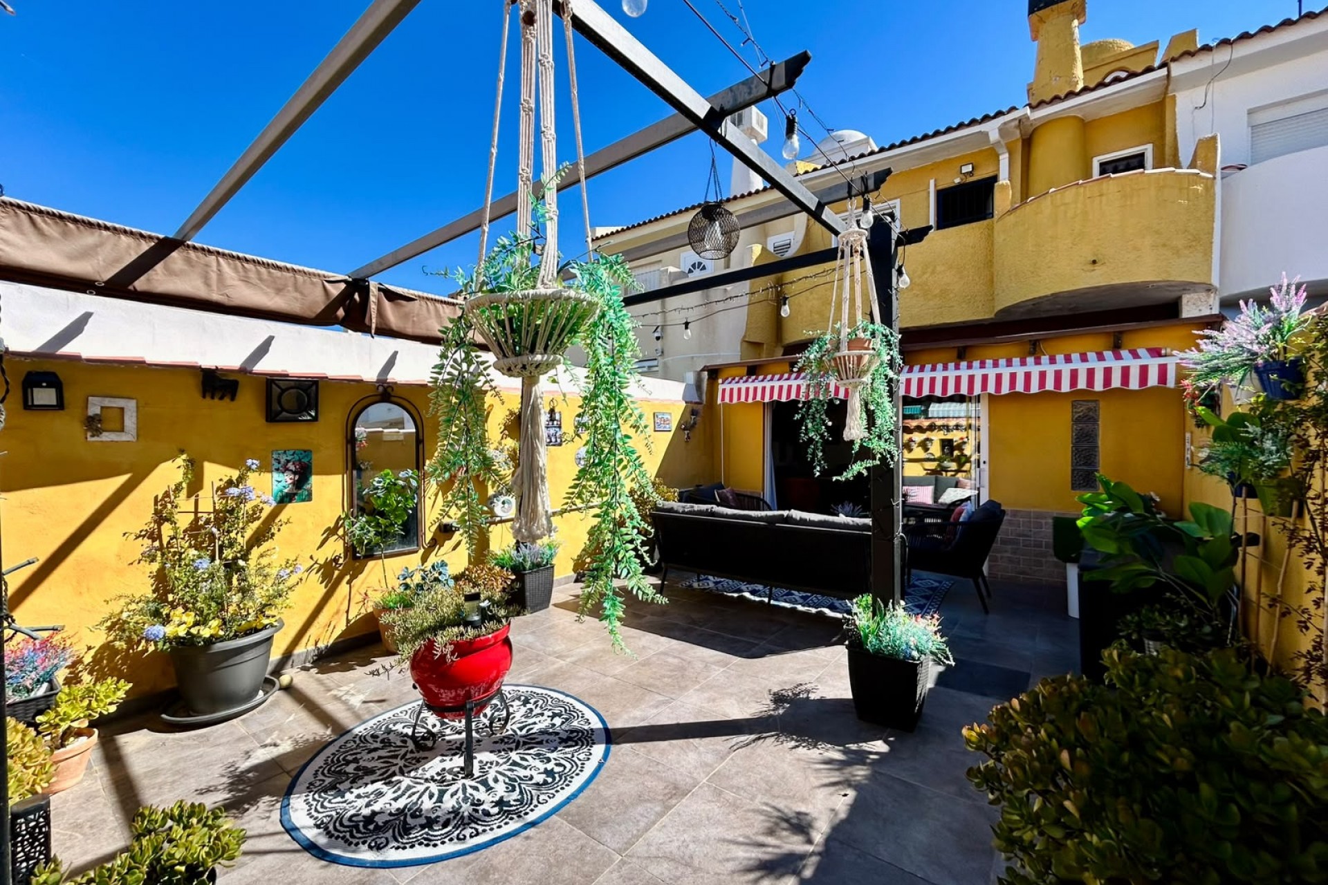 Brukt - Town House -
Torrevieja - Costa Blanca