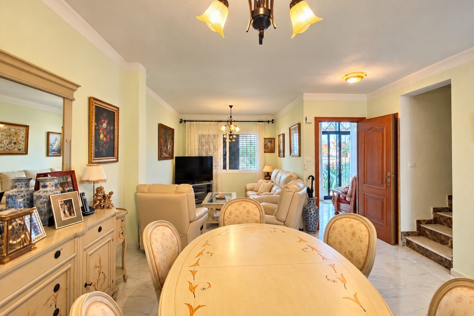 Brukt - Town House -
Torrevieja - Costa Blanca