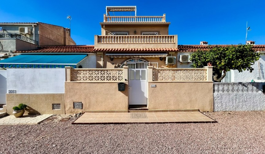 Brukt - Town House -
Torrevieja - Costa Blanca
