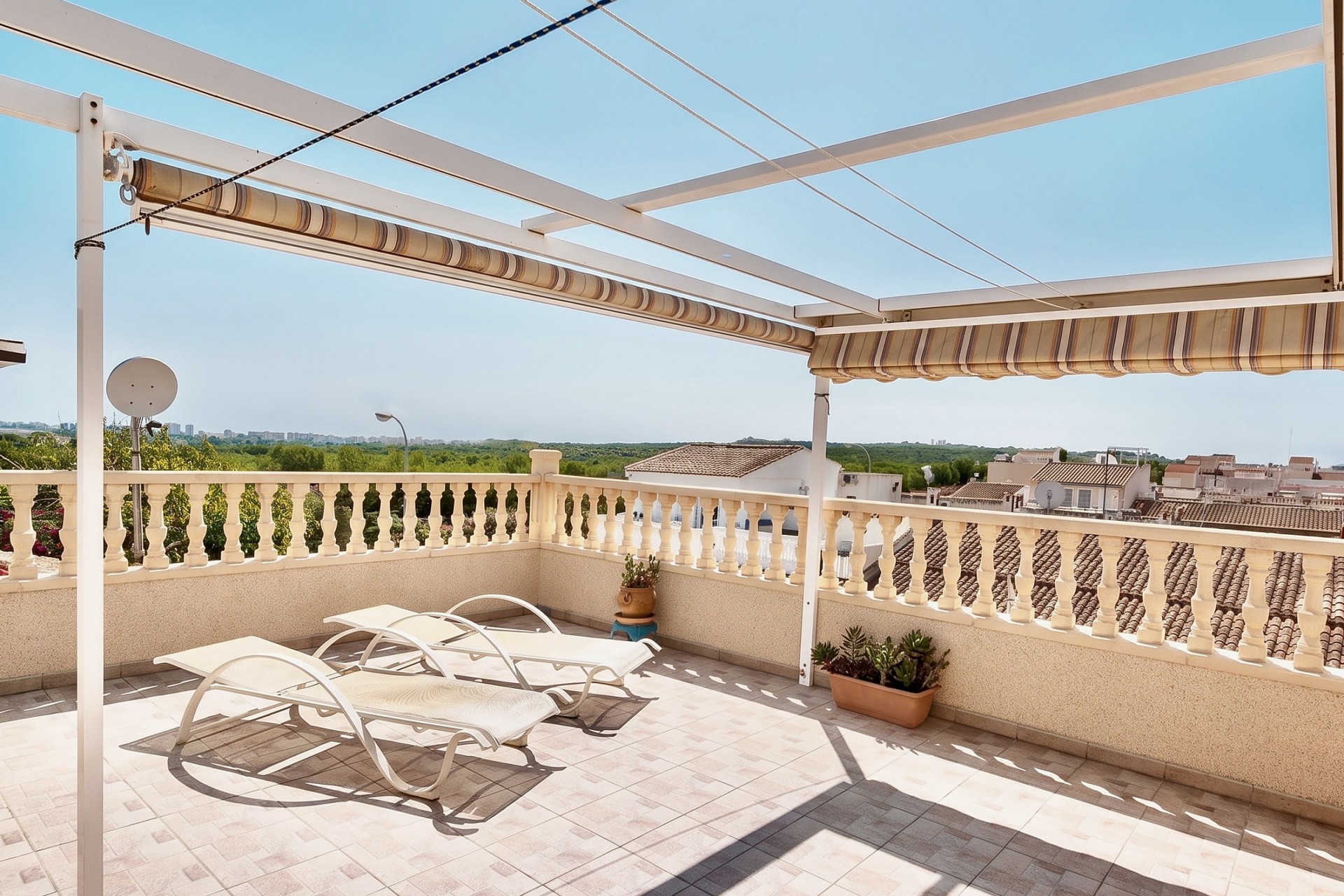 Brukt - Town House -
Torrevieja - Costa Blanca