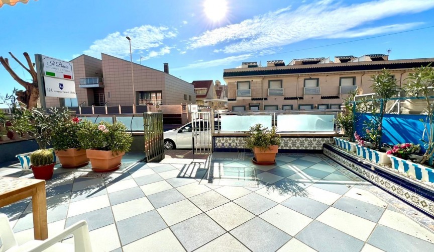 Brukt - Town House -
Torrevieja - La Mata