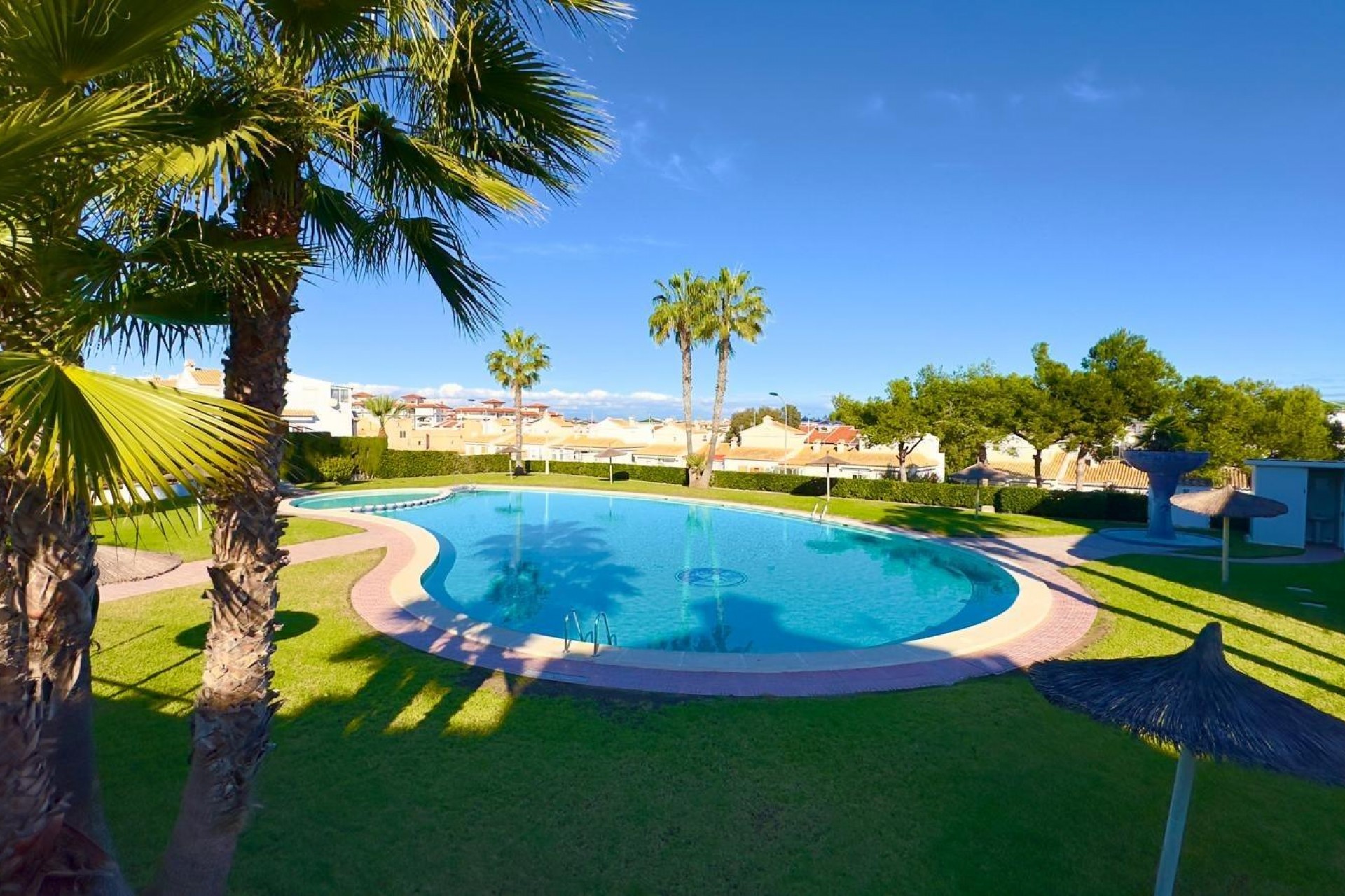 Brukt - Town House -
Torrevieja - La Mata