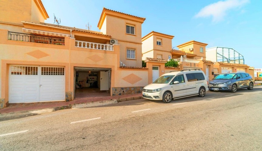 Brukt - Town House -
Torrevieja - Los Altos