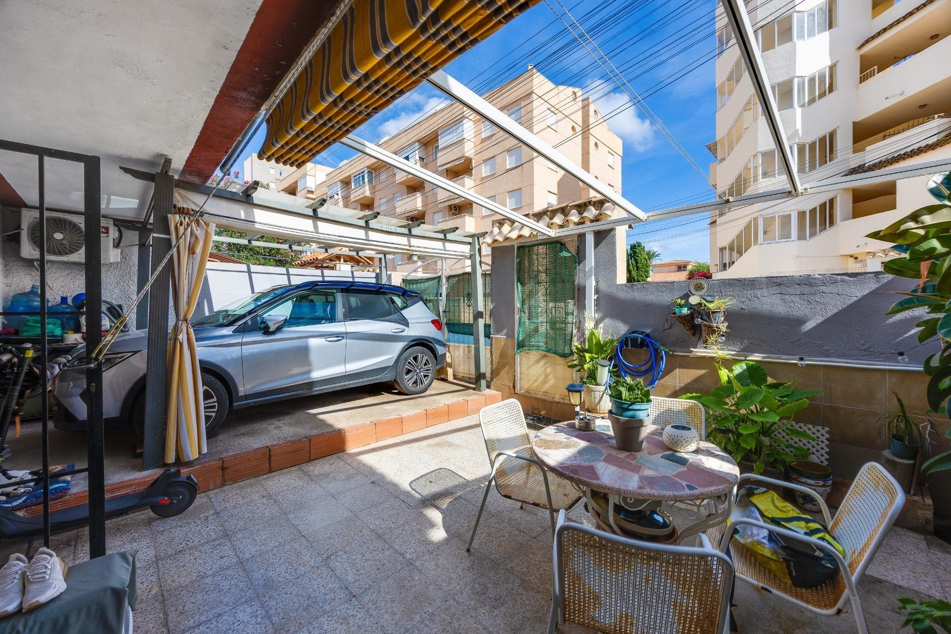 Brukt - Town House -
Torrevieja - Nueva Torrevieja