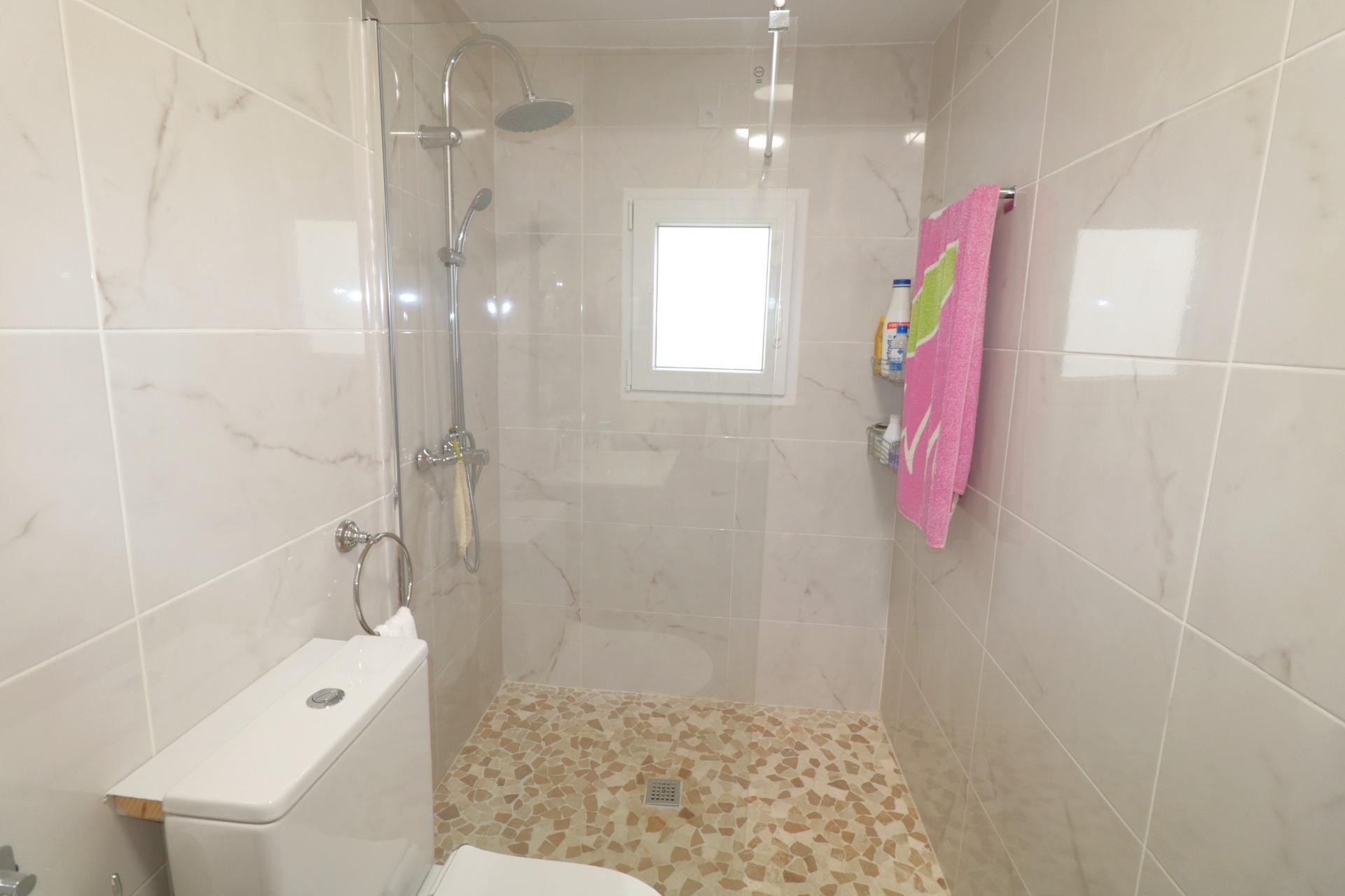 Brukt - Town House -
Torrevieja - Playa De Los Naufragos