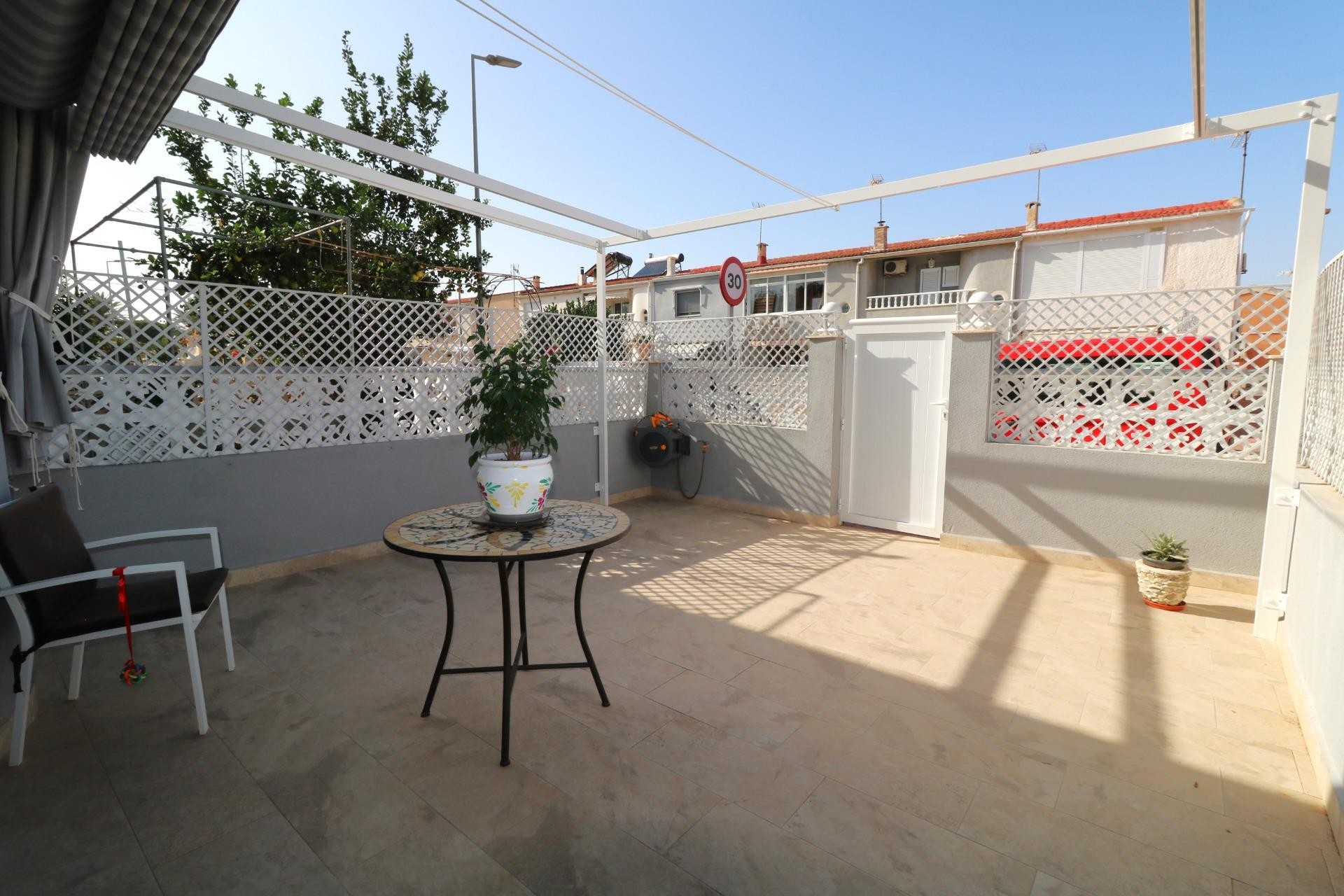 Brukt - Town House -
Torrevieja - Playa De Los Naufragos