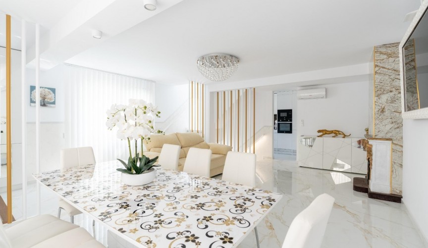 Brukt - Town House -
Torrevieja - Punta Prima