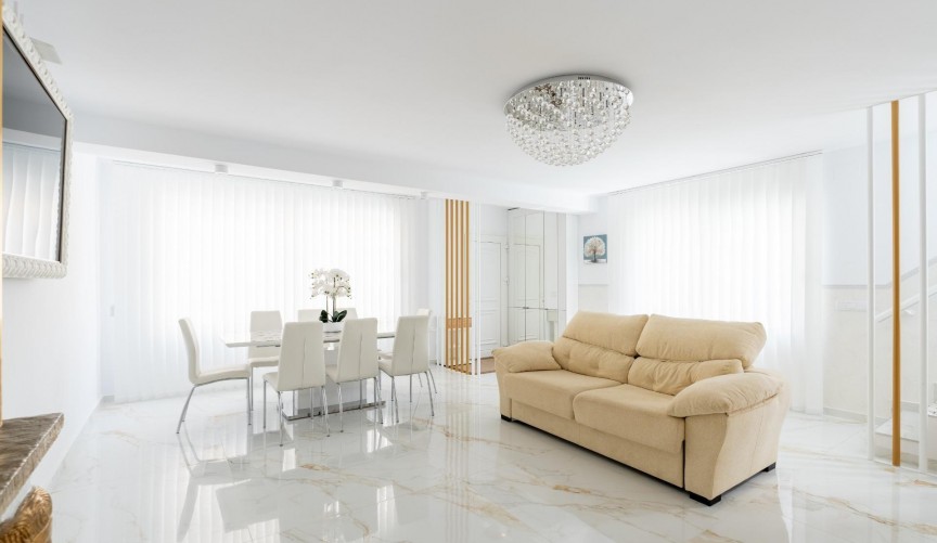 Brukt - Town House -
Torrevieja - Punta Prima