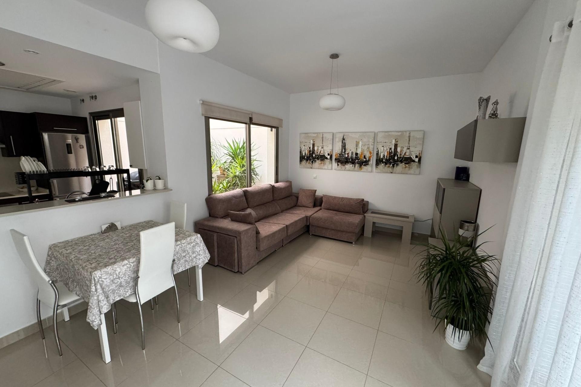 Brukt - Town House -
Torrevieja - Punta Prima