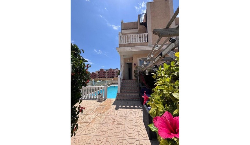 Brukt - Town House -
Villamartin - Costa Blanca