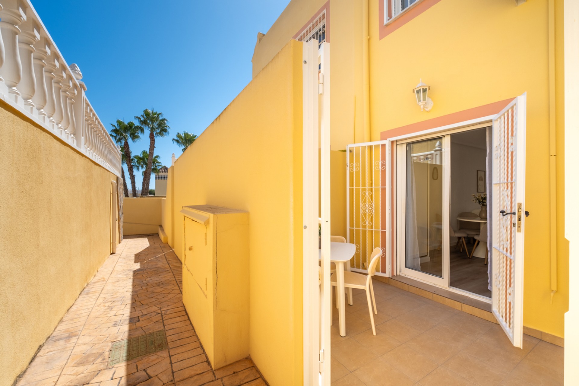 Brukt - Town House -
Villamartin - Costa Blanca