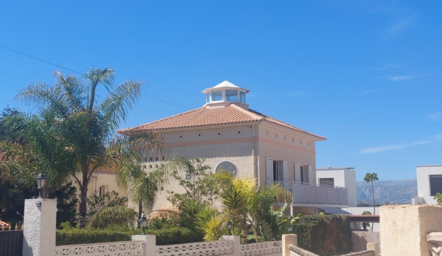 Brukt - Villa -
Albir - Costa Blanca