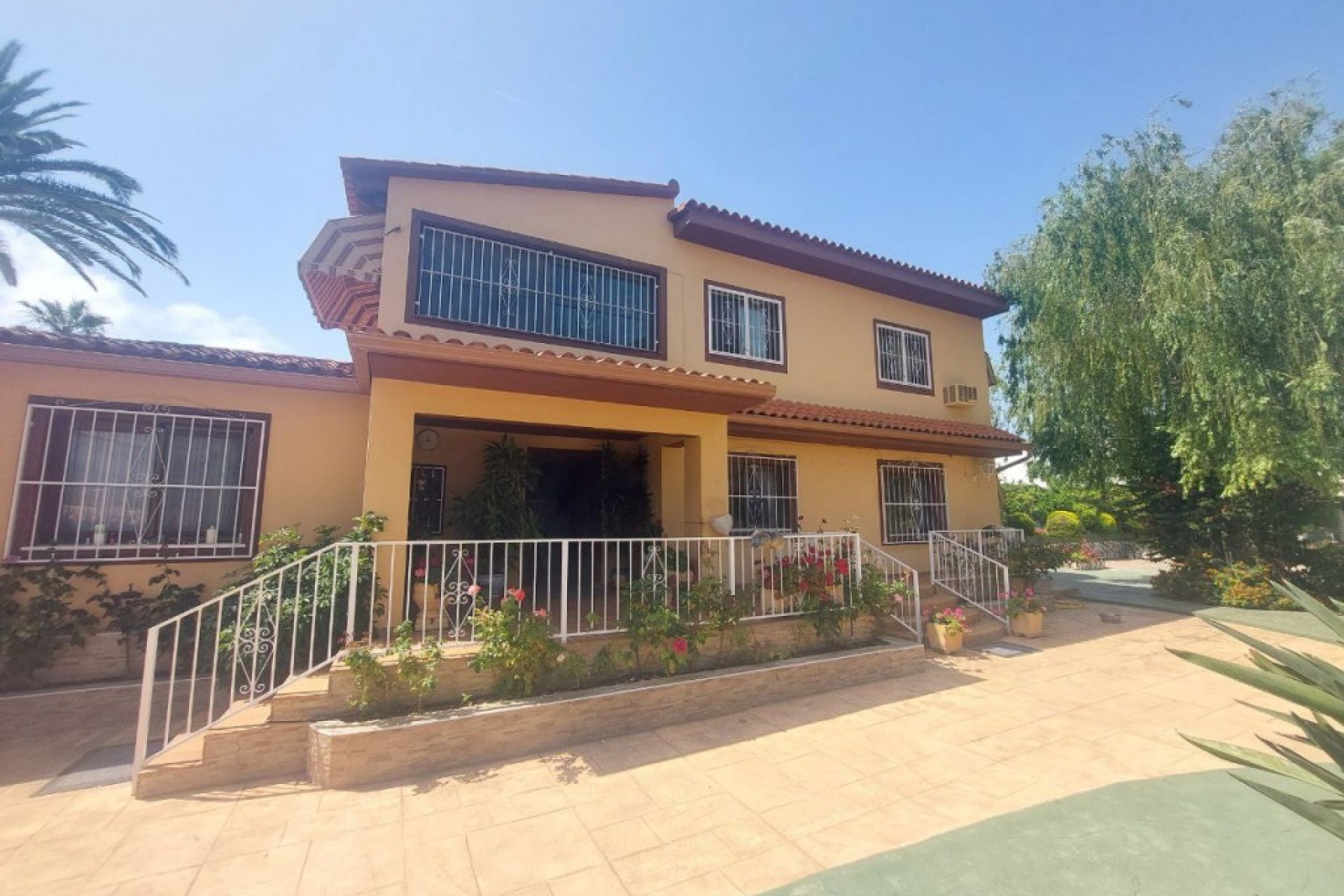 Brukt - Villa -
Albir - Costa Blanca