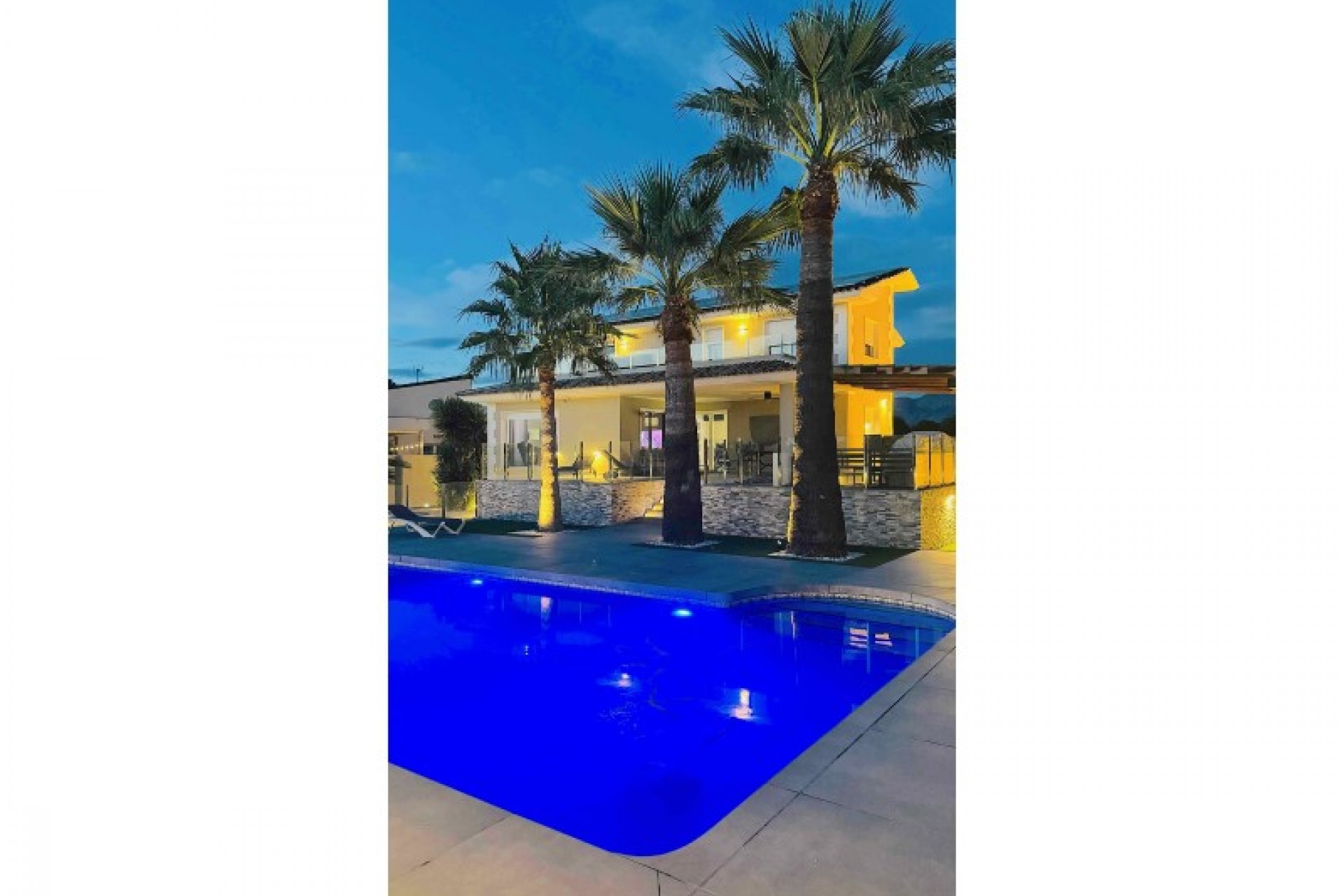 Brukt - Villa -
Alfas del Pí - Costa Blanca