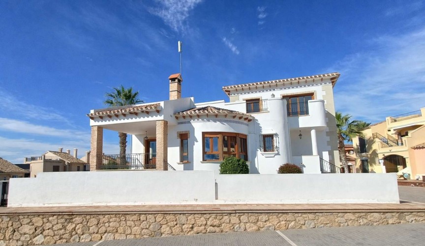 Brukt - Villa -
Algorfa - Inland