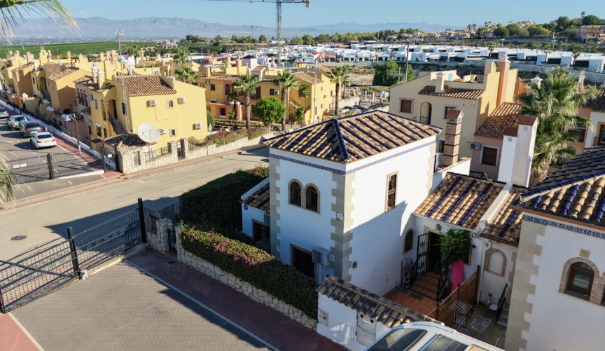 Brukt - Villa -
Algorfa - Inland
