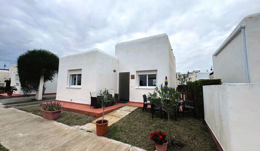 Brukt - Villa -
Alhama De Murcia - Condado De Alhama