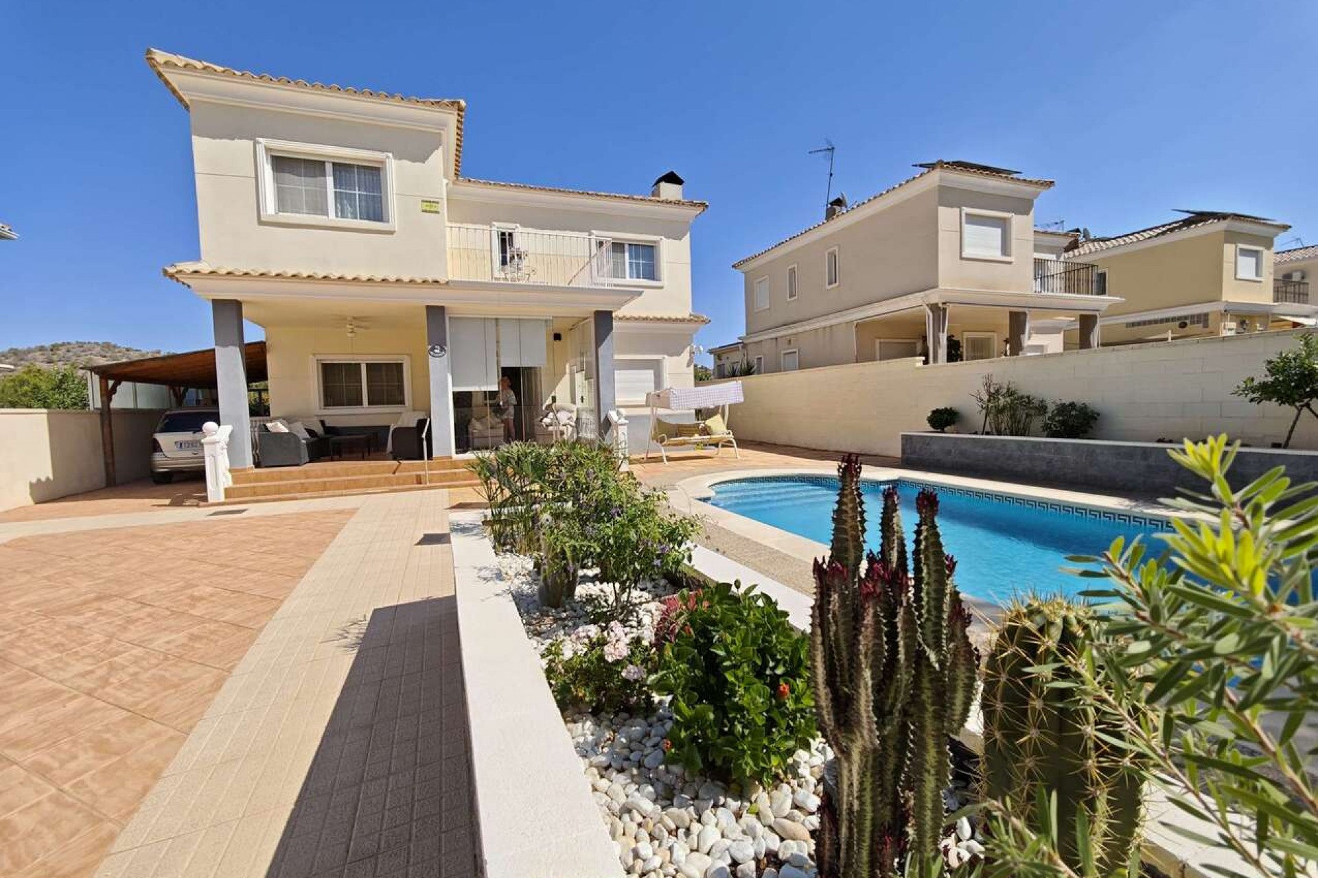 Brukt - Villa -
Aspe - Inland