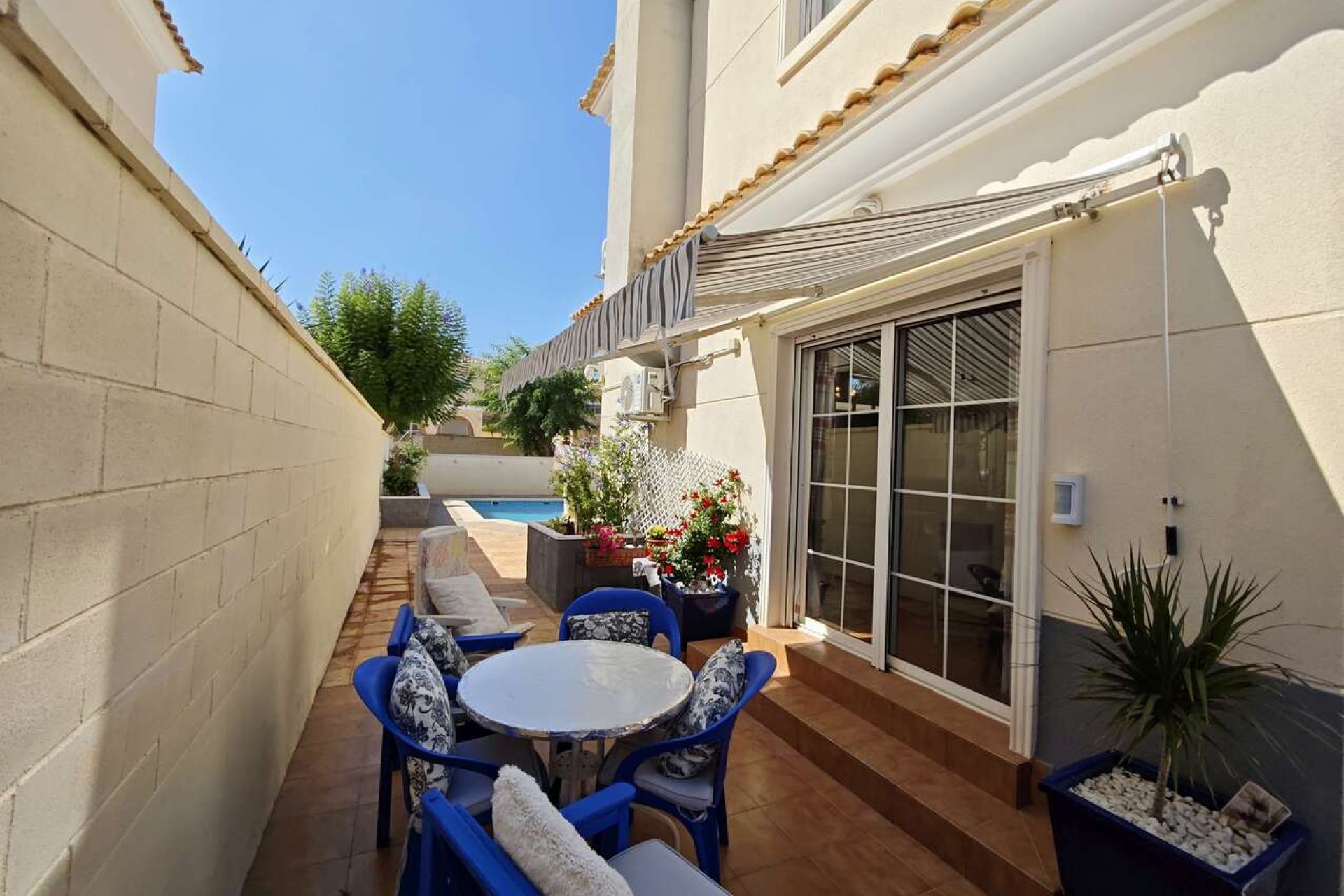 Brukt - Villa -
Aspe - Inland