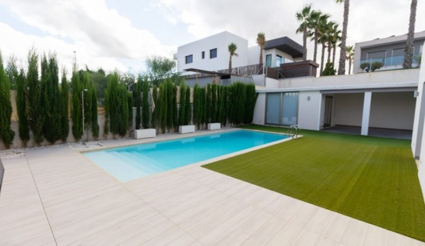 Brukt - Villa -
Benijofar - Costa Blanca