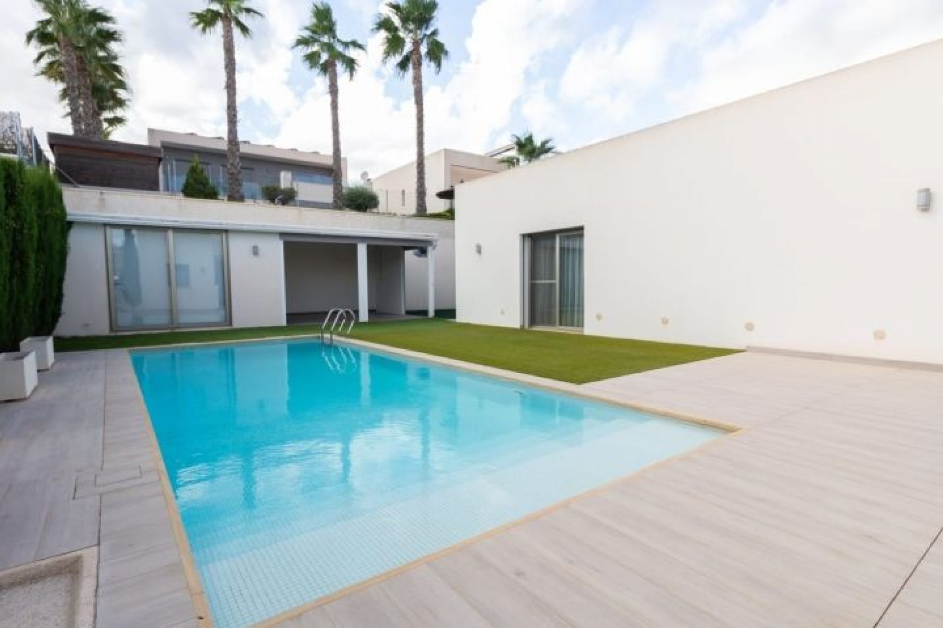 Brukt - Villa -
Benijofar - Costa Blanca