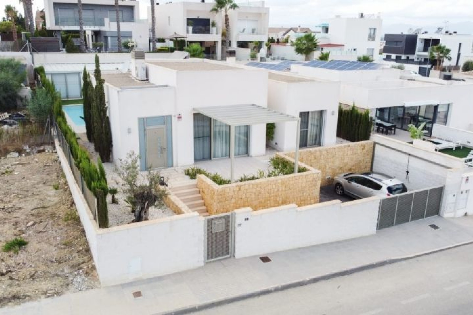 Brukt - Villa -
Benijofar - Costa Blanca