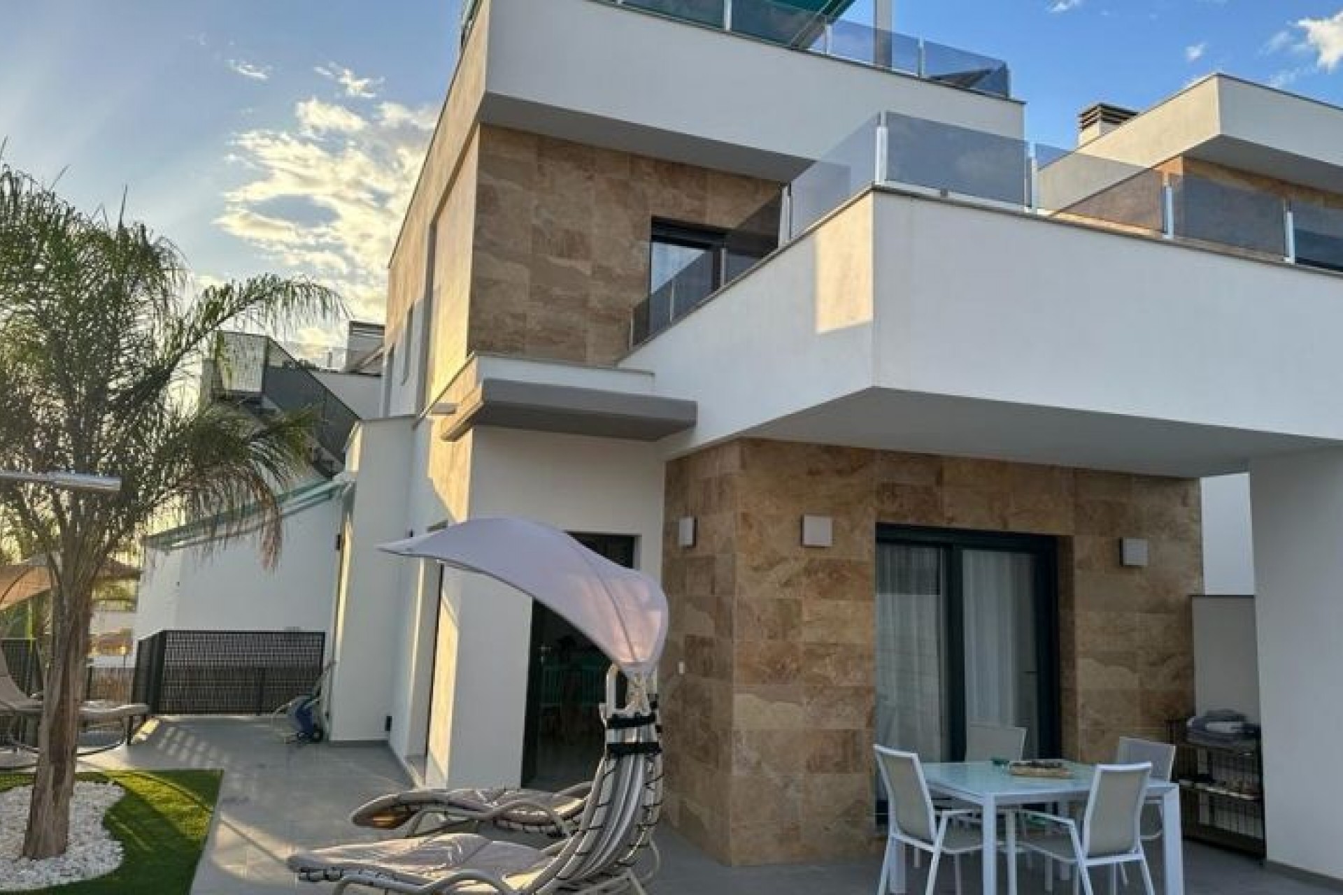 Brukt - Villa -
Benijofar - Costa Blanca