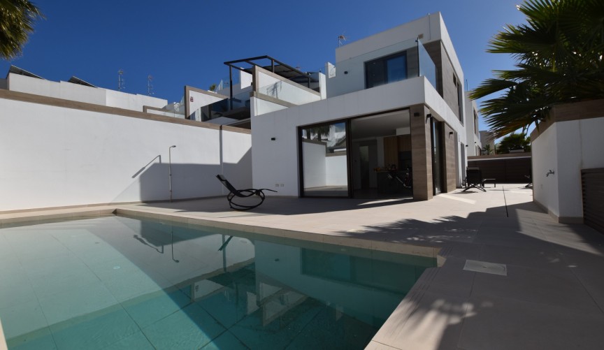 Brukt - Villa -
Benijofar - Costa Blanca