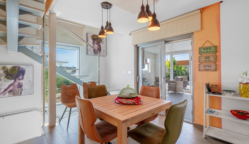 Brukt - Villa -
Benijofar - Costa Blanca