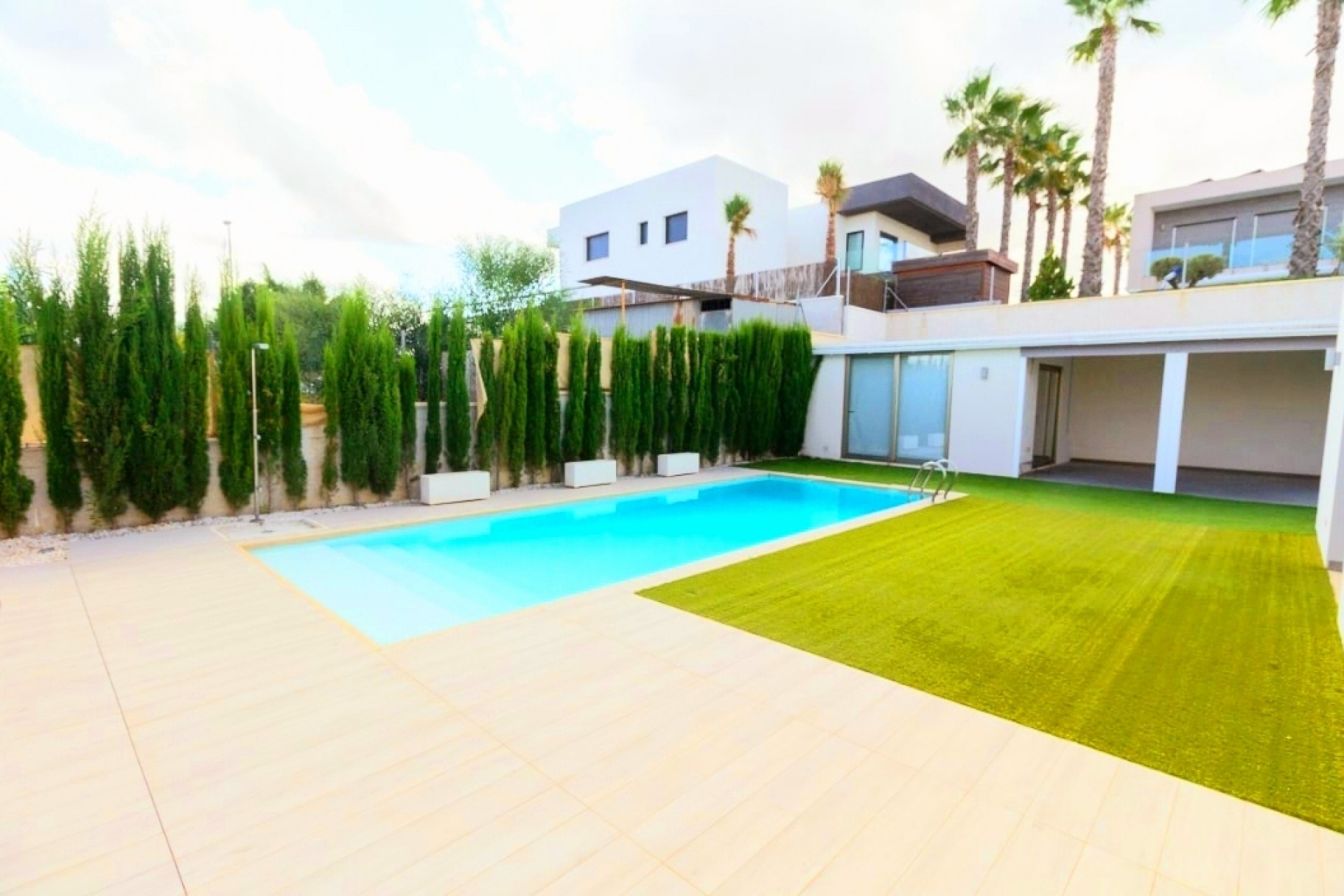 Brukt - Villa -
Benijofar - Costa Blanca