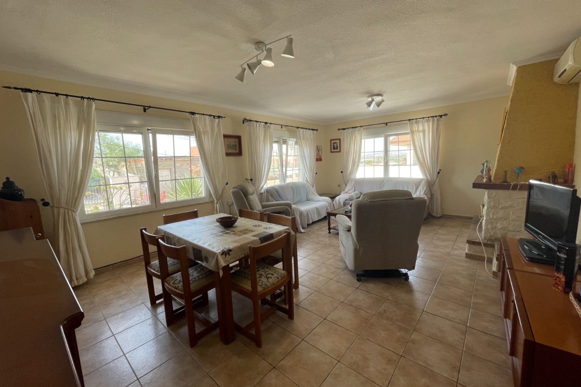 Brukt - Villa -
Benijofar - Costa Blanca