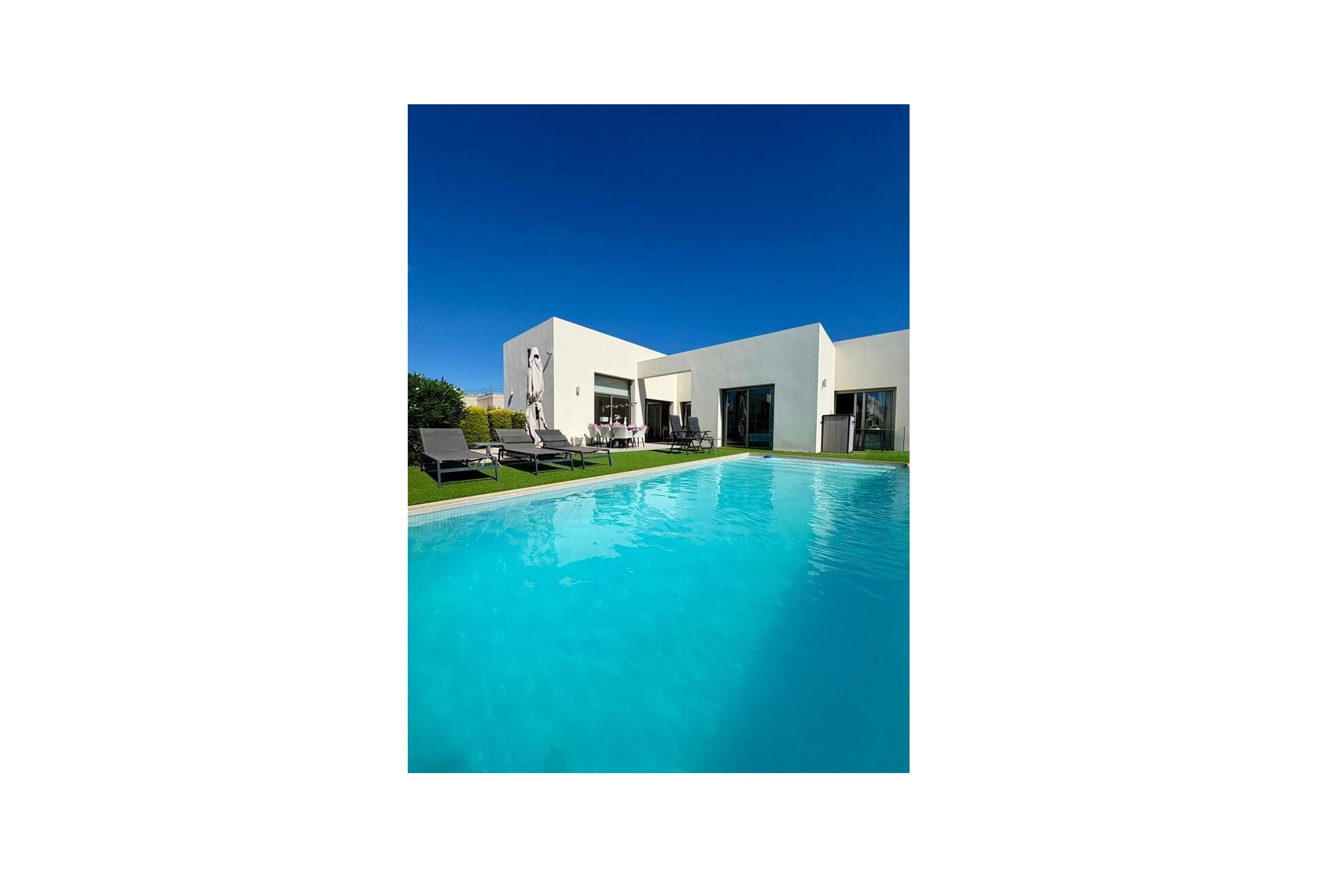 Brukt - Villa -
Benijofar - Costa Blanca