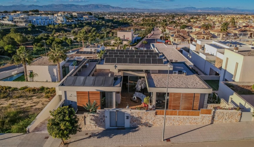 Brukt - Villa -
Benijofar - Costa Blanca