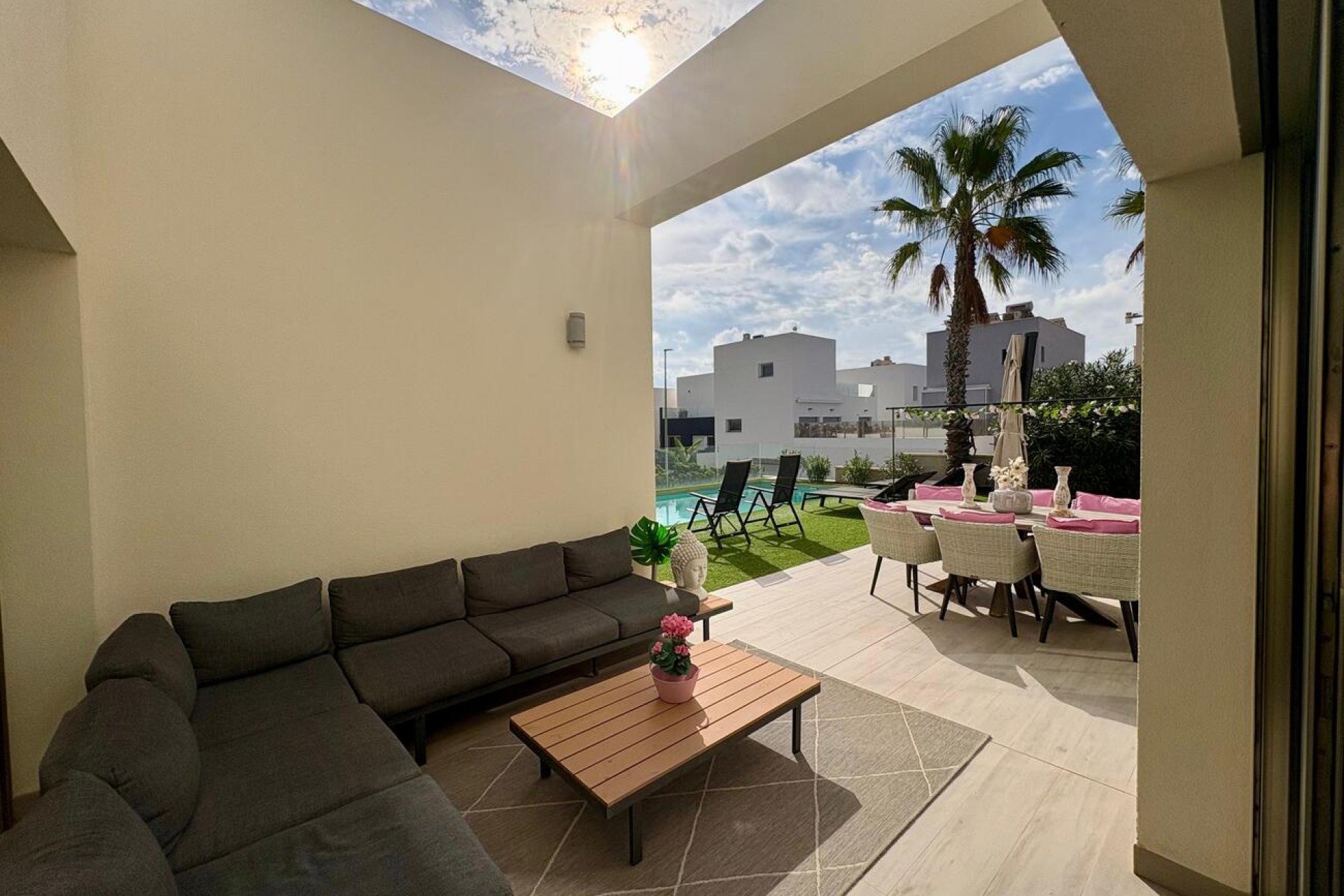 Brukt - Villa -
Benijofar - Costa Blanca